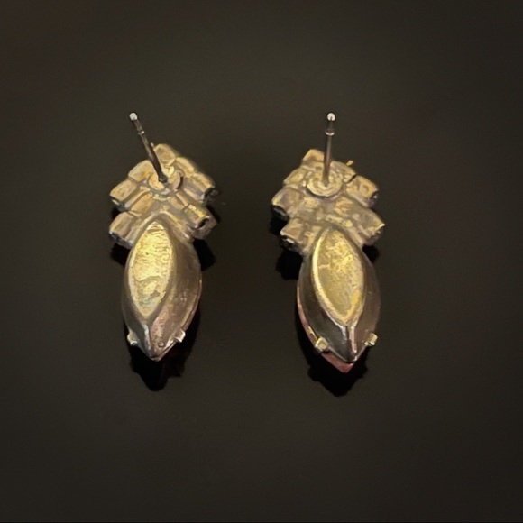 ✨VTG Pink Rhinestone Stud Earrings - Picture 2 of 2